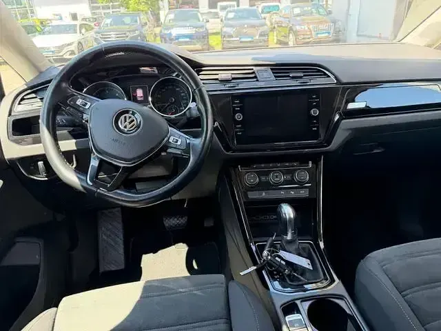 Gebraucht BMW 520 Comfort Edition 150 PS (110 kW) 2018 Andere Kombi