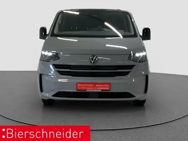 Neu VW T7 150 PS (110 kW) 2026 Grau Van