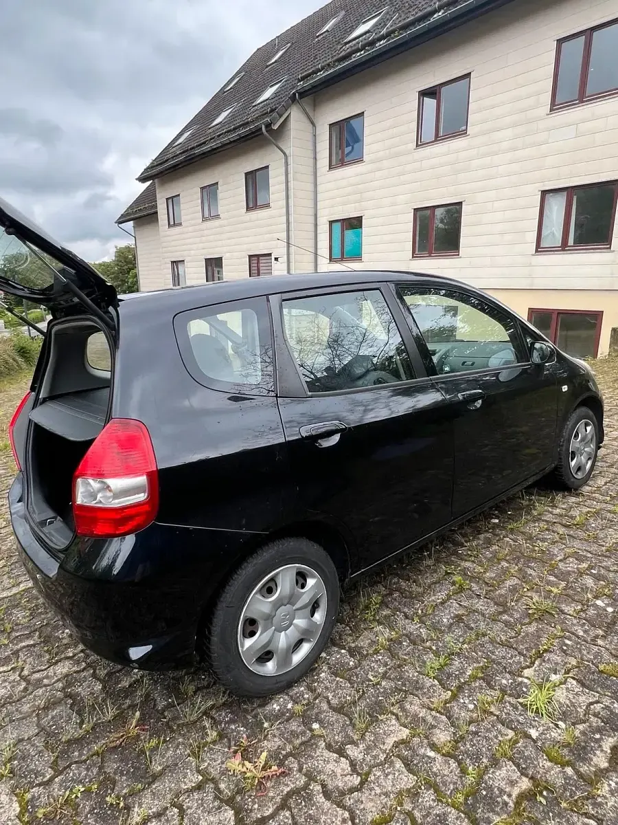 Gebraucht Honda Jazz 78 PS (57 kW) 2006 Schwarz Kleinwagen