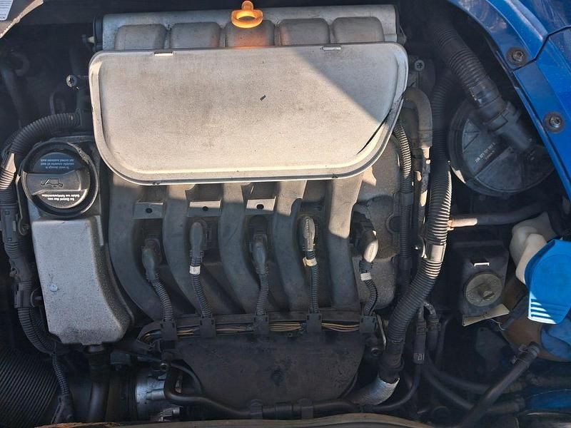 Gebraucht VW New Beetle 170 PS (125 kW) 2001 Blau Kleinwagen