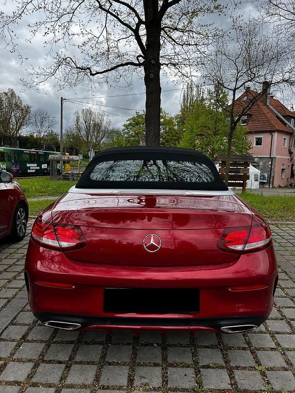 Gebraucht Mercedes C180 AMG line 156 PS (114 kW) 2017 Rot Cabrio