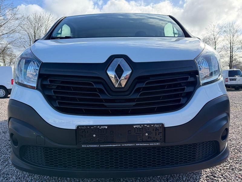 Gebraucht Renault Trafic Komfort 95 PS (69 kW) 2018 Weiß Van / Kleinbus