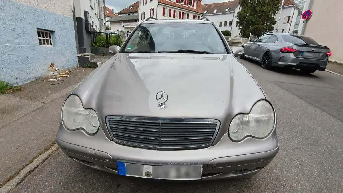Gebraucht Mercedes C220 150 PS (110 kW) 2004 Silber Kombi