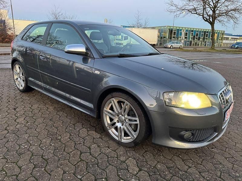 Gebraucht Audi S3 Sport 265 PS (194 kW) 2007 Grau Limousine