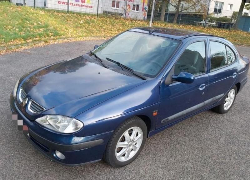 Gebraucht 2002 Renault Mégane Limousine | 2.600 € - Bild 1/1