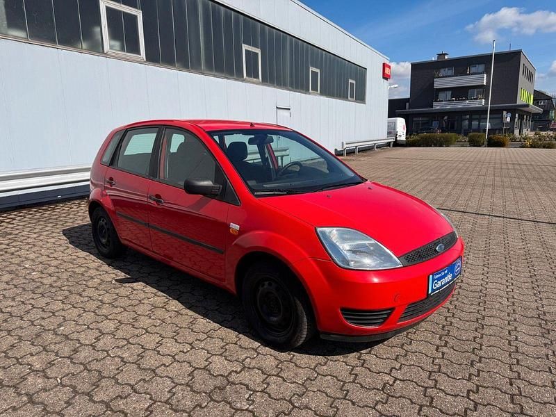 Gebraucht Ford Fiesta Ambiente 69 PS (50 kW) 2005 Rot Kleinwagen