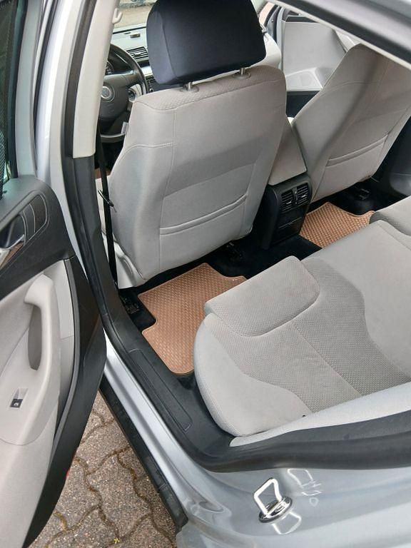 Gebraucht VW Passat Highline 116 PS (85 kW) 2006 Silber Limousine