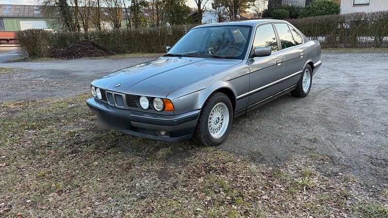 Second-hand BMW 525 143 CP (105 kW) 1993 Gri Berlinǎ