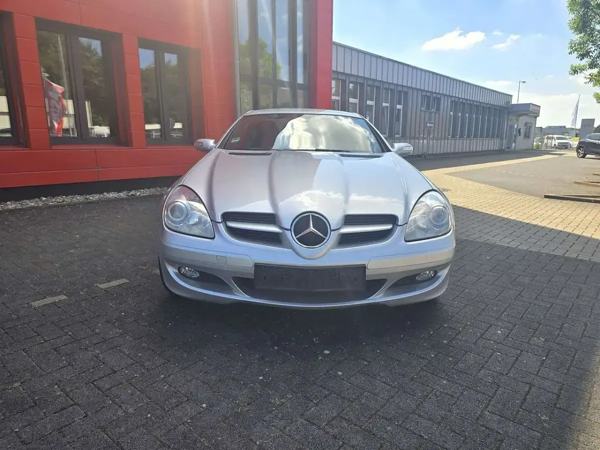 Gebraucht Mercedes SLK200 163 PS (119 kW) 2004 Iridiumsilber  metalliclack Cabrio