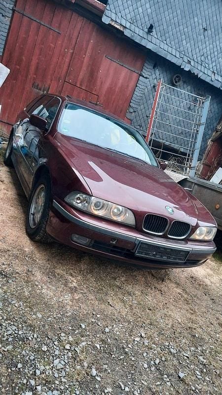 Brugt BMW 523 170 HK (125 kW) 2000 Rød Stationcar