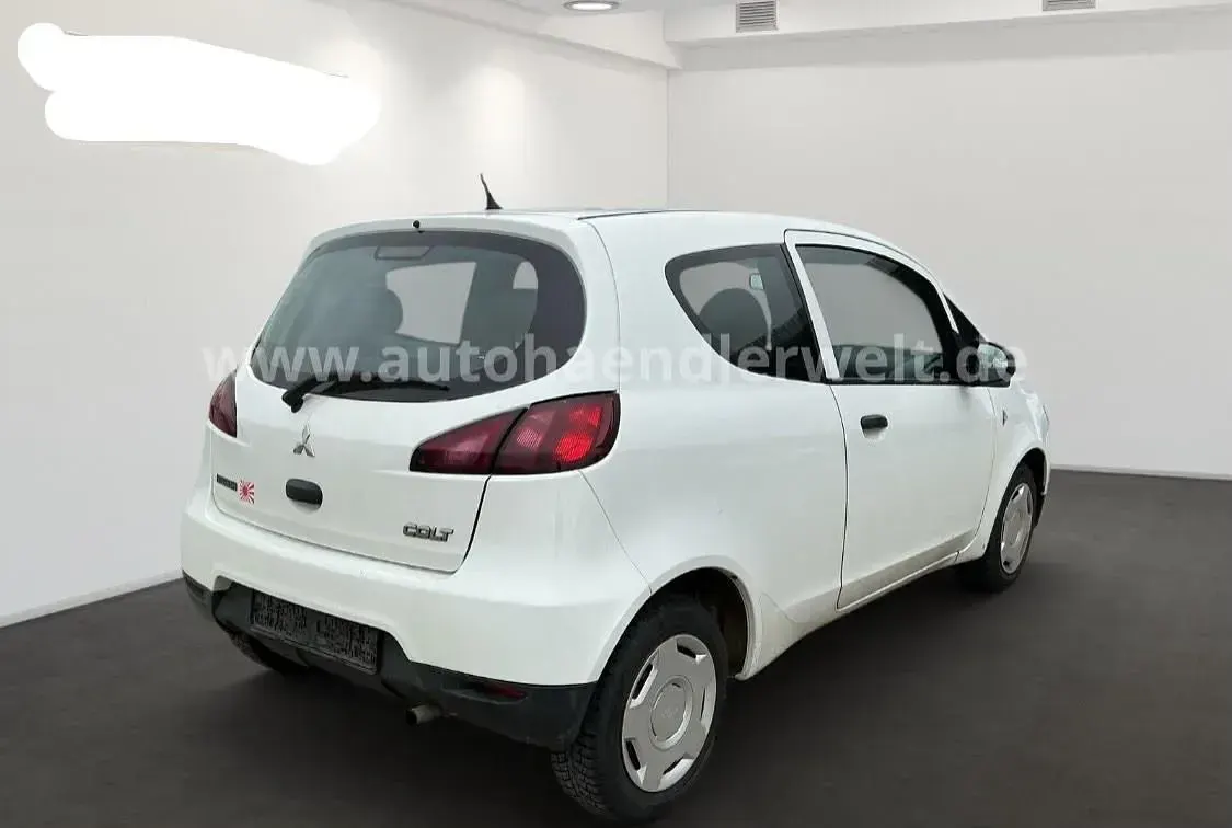 Gebraucht Mitsubishi Colt 75 PS (55 kW) 2008 Weiß Kleinwagen