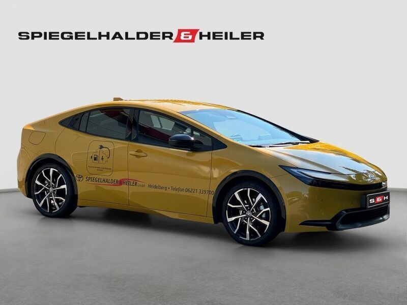 Gelb Gebraucht 2024 Toyota Prius Executive Kleinwagen | 39.900 € - Bild 1/4