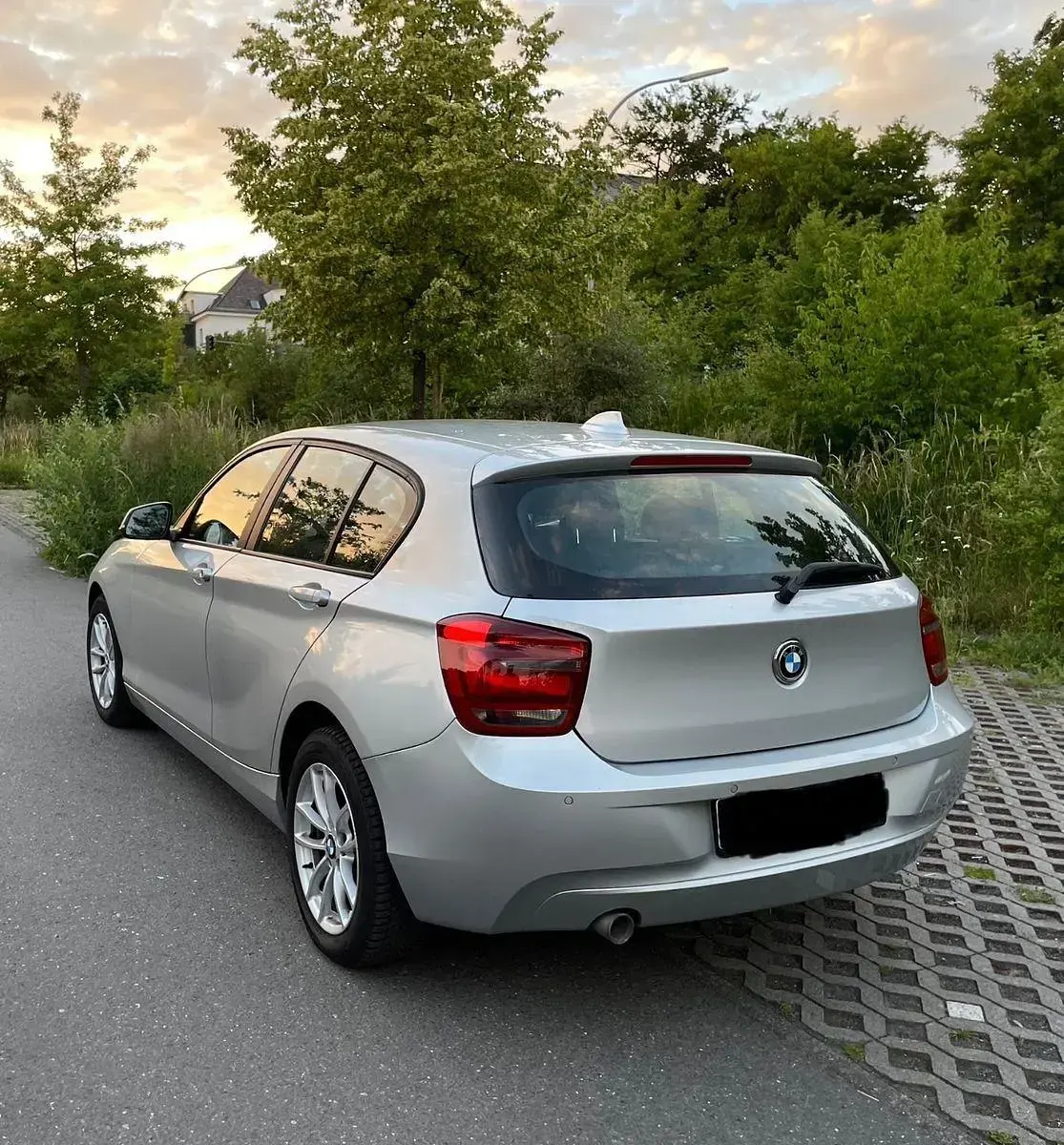 Gebraucht BMW 118 Advantage 143 PS (105 kW) 2014 Silber Kleinwagen