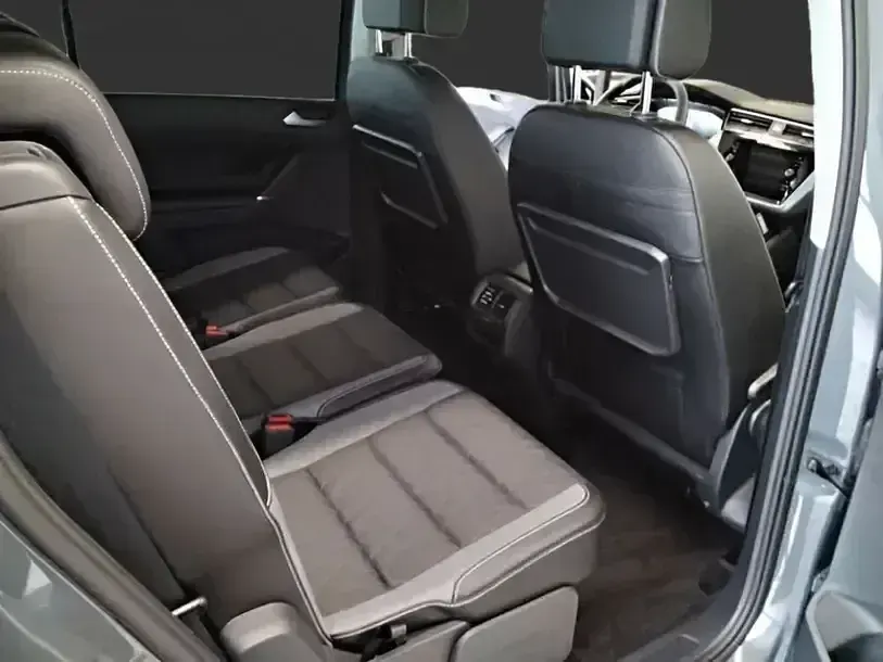 Gebraucht VW Touran Goal 150 PS (110 kW) 2025 Grau Van / Kleinbus