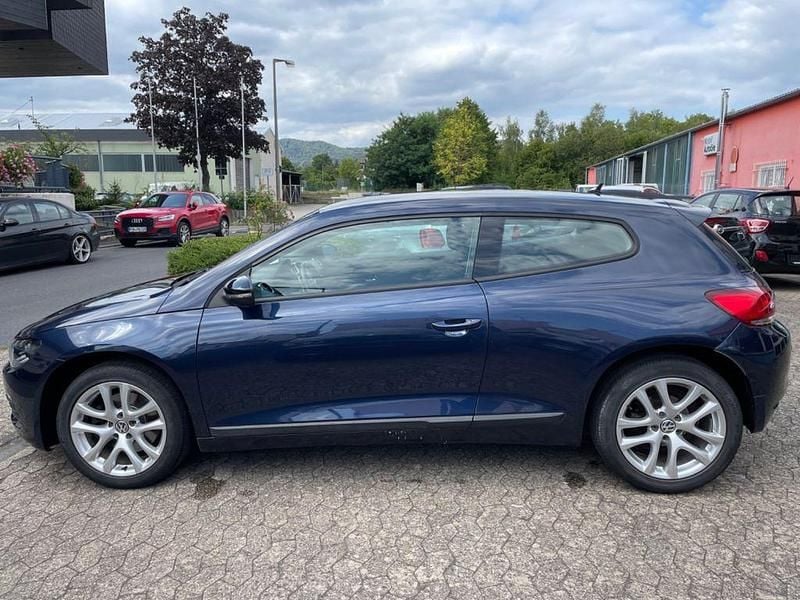 Blau Gebraucht 2011 VW Scirocco Sportline Coupé | 9.480 € (Fairer Preis) - Bild 1/4