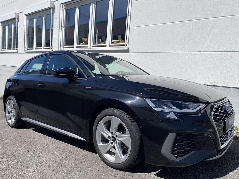 Gebraucht Audi A3 S-Line 116 PS (85 kW) 2022 Schwarz Limousine