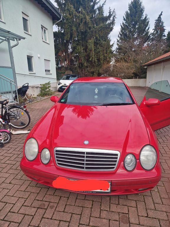 Gebraucht Mercedes CLK320 218 PS (160 kW) 1999 Rot Coupé