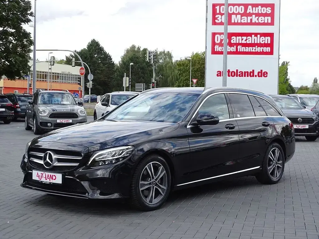 Gebraucht Mercedes C200 Avantgarde 197 PS (144 kW) 2019 Schwarz Kombi