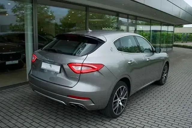 Gebraucht Maserati Levante 430 PS (316 kW) 2018 Grigio SUV