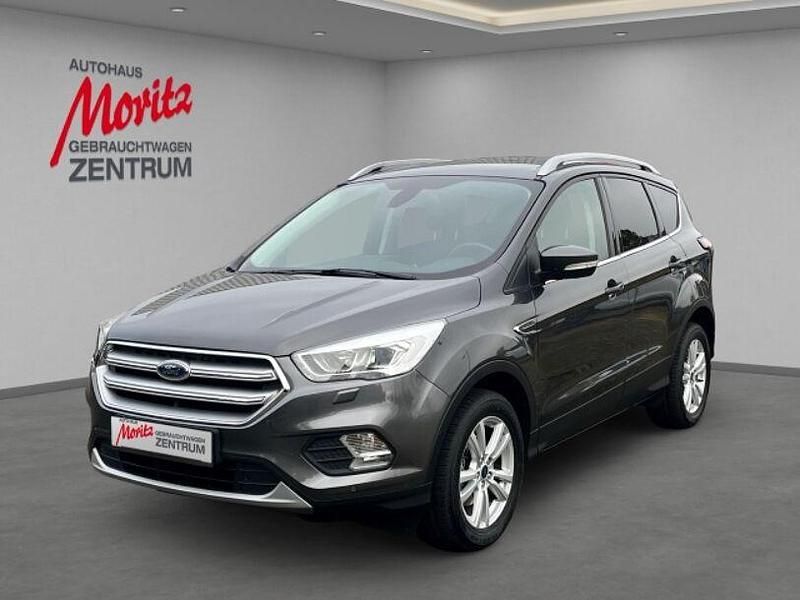 Magneticgrau (metallic) Gebraucht 2018 Ford Kuga Cool & Connect SUV | 15.380 € (Fairer Preis) - Bild 1/4
