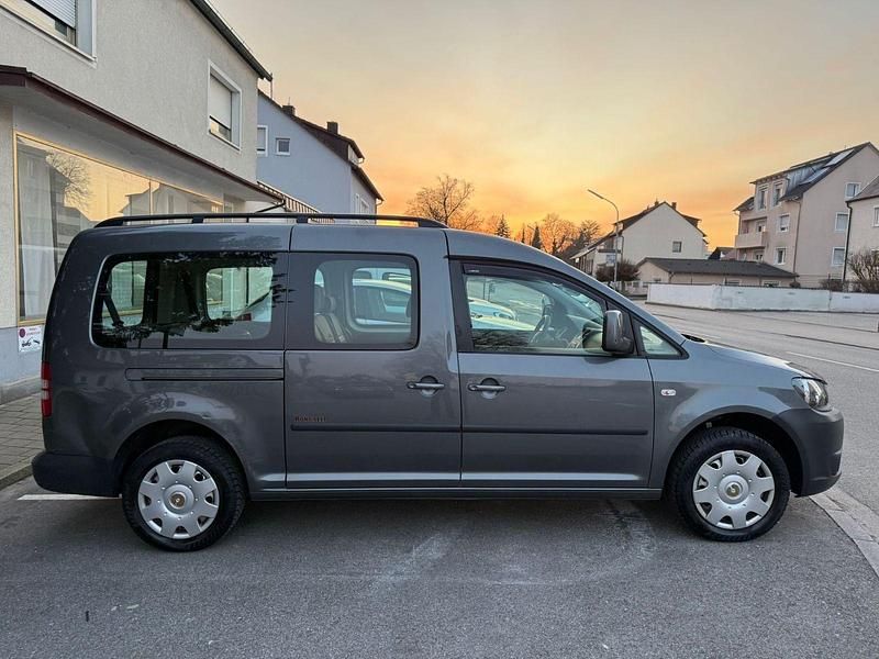 Gebraucht VW Caddy Maxi 109 PS (80 kW) 2011 Grau Van / Kleinbus