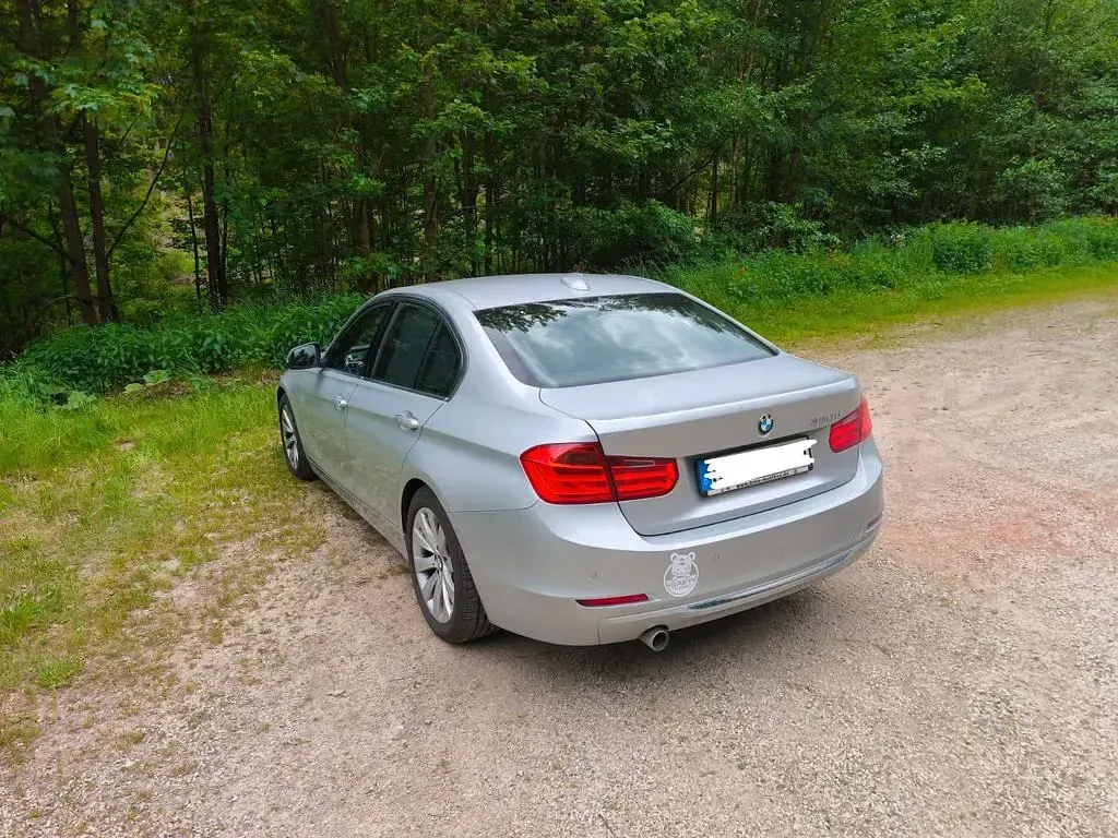Gebraucht BMW 320 Luxury Line 184 PS (135 kW) 2013 Silber Limousine