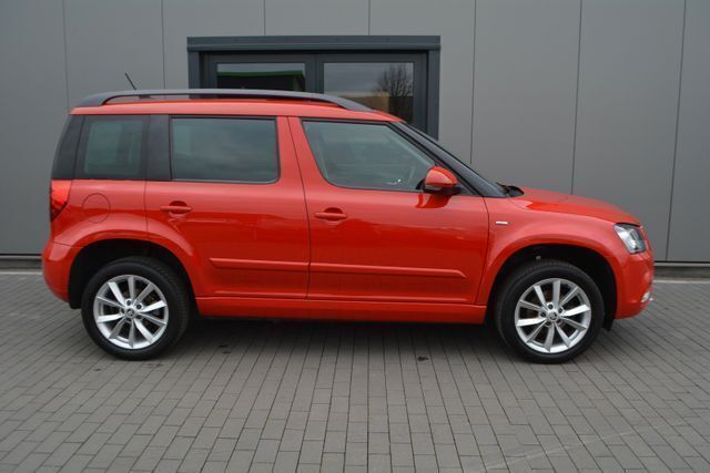 Rot Gebraucht 2016 Skoda Yeti Joy SUV | 12.900 € (Fairer Preis) - Bild 1/4