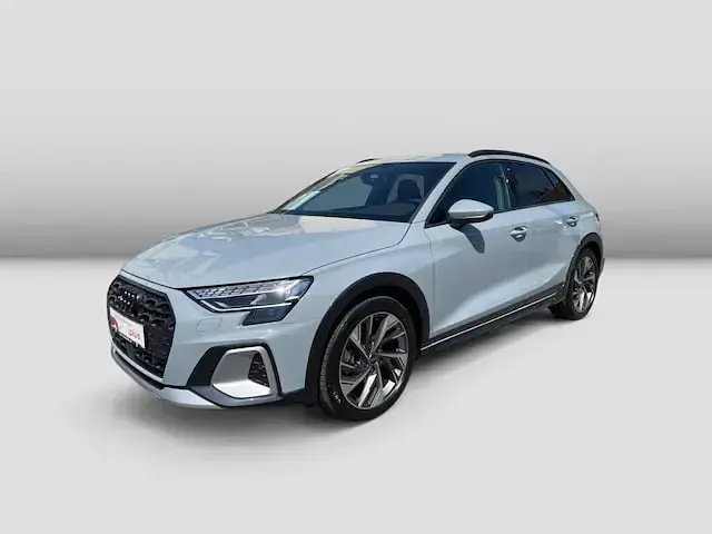 Gebraucht Audi A3 Comfort 150 PS (110 kW) 2026 Pfeilgrau perleffekt