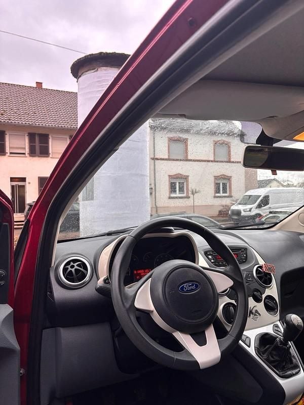 Gebraucht Ford Ka 64 PS (47 kW) 2009 Rot Kleinwagen