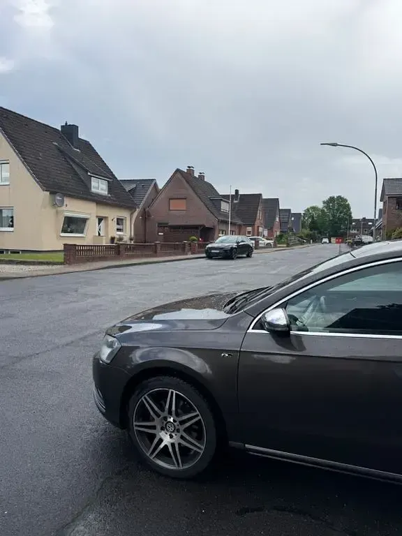 Gebraucht VW Passat R-line BlueMotion 140 PS (102 kW) 2013 Braun Limousine