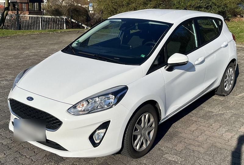 Gebraucht Ford Fiesta Cool & Connect 101 PS (74 kW) 2018 Weiß Kleinwagen
