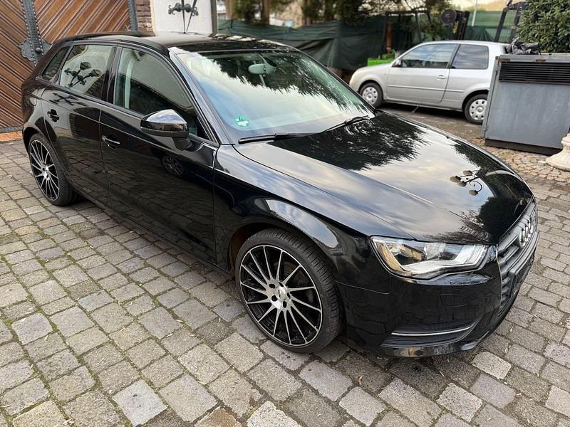 Gebraucht Audi A3 Ambiente 150 PS (110 kW) 2013 Schwarz Kombi