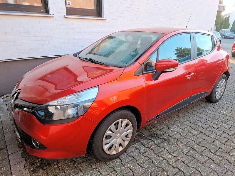 Gebraucht Renault Clio IV Dynamique 73 PS (53 kW) 2014 Rot Limousine