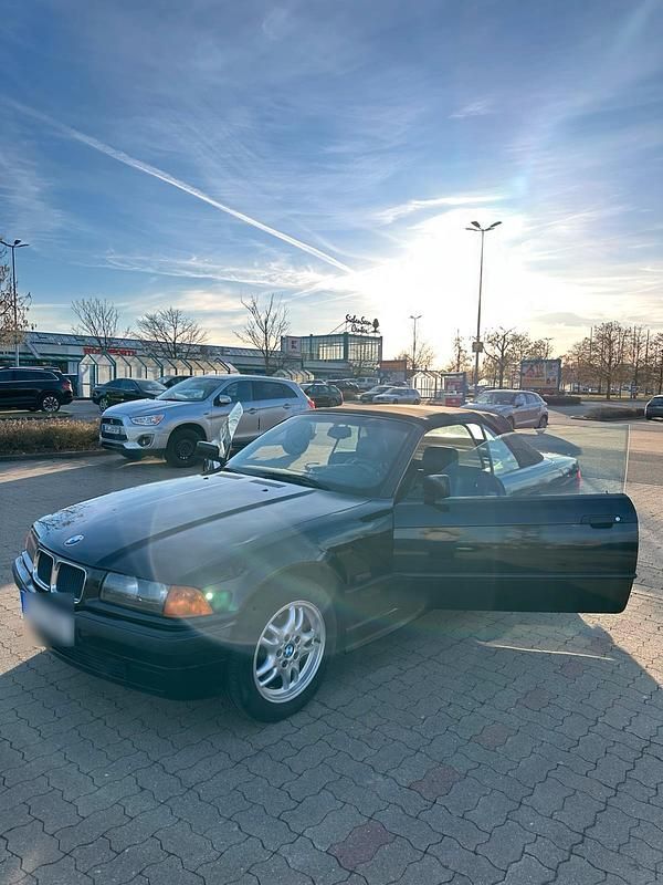 Gebraucht BMW 320 Cabriolet 150 PS (110 kW) 1996 Schwarz Cabrio
