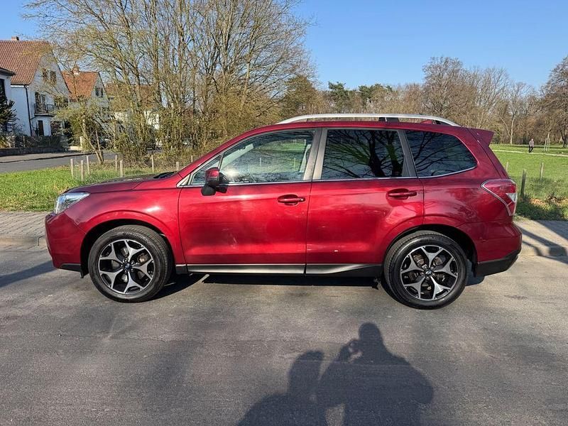 Gebraucht Subaru Forester Sport 147 PS (108 kW) 2015 Rot SUV