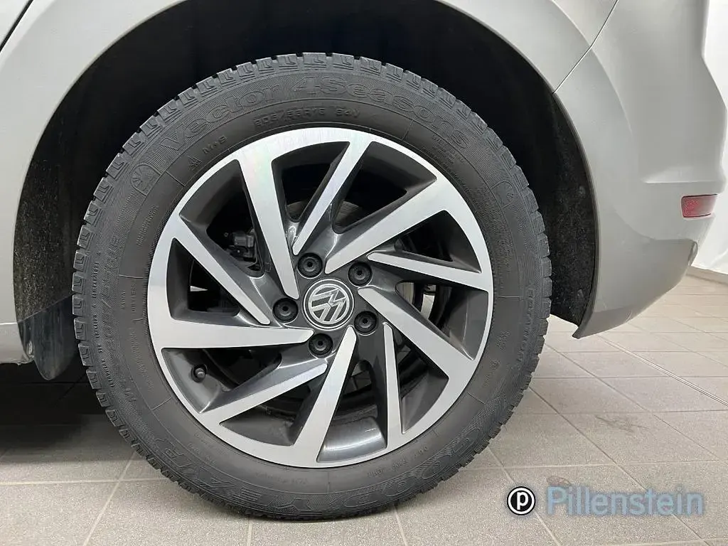 Gebraucht VW Golf Sportsvan Sound 150 PS (110 kW) 2017 Silber Van / Kleinbus