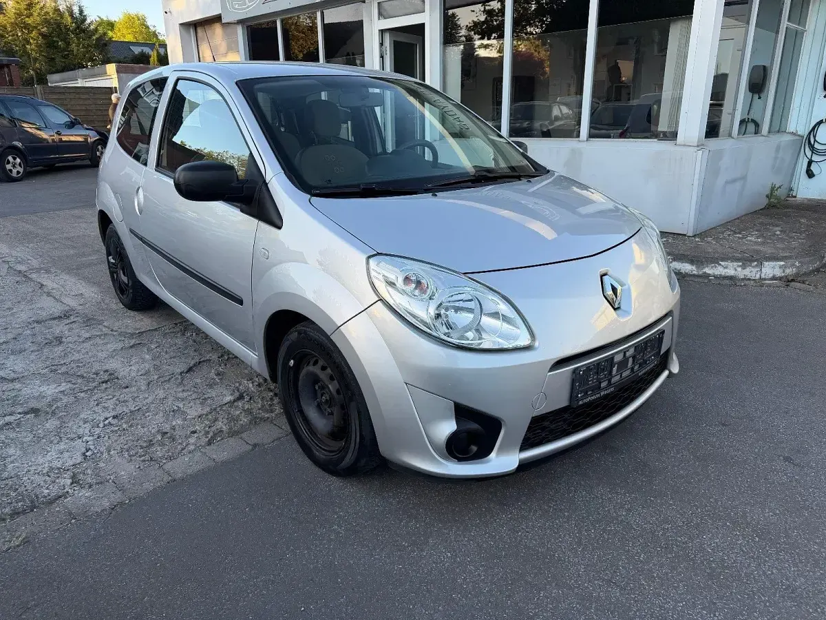 Gebraucht Renault Twingo Authentique 75 PS (55 kW) 2011 Silber Kleinwagen