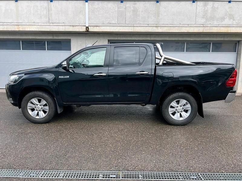 Gebraucht Toyota HiLux 150 PS (110 kW) 2016 Schwarz Pickup