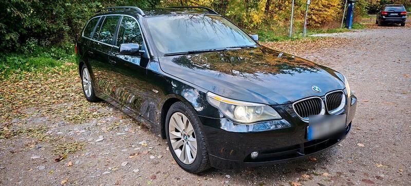 Schwarz Gebraucht 2006 BMW 523 Kombi | 3.100 € (Guter Preis) - Bild 1/4