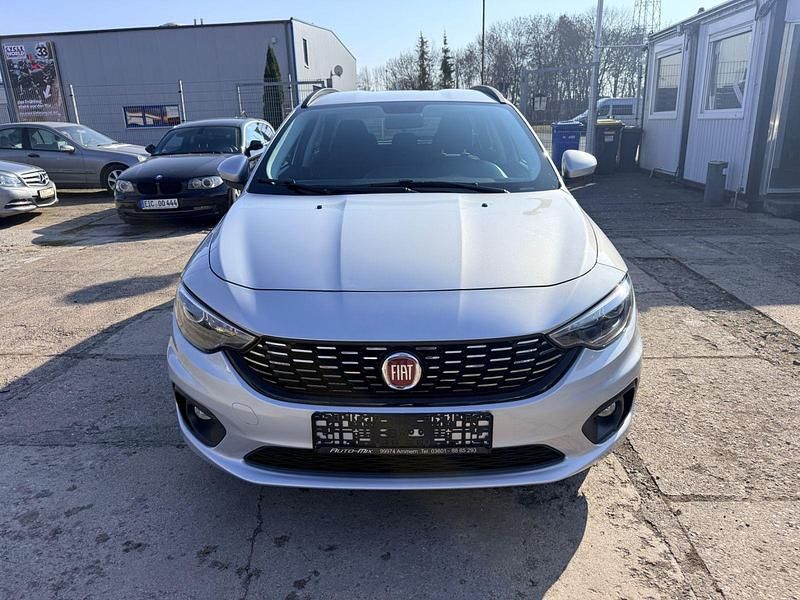 Gebraucht Fiat Tipo Easy 120 PS (88 kW) 2017 Grau Kombi