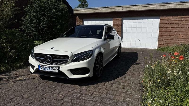Gebraucht Mercedes C450 AMG AMG 367 PS (269 kW) 2016 Weiß Kombi