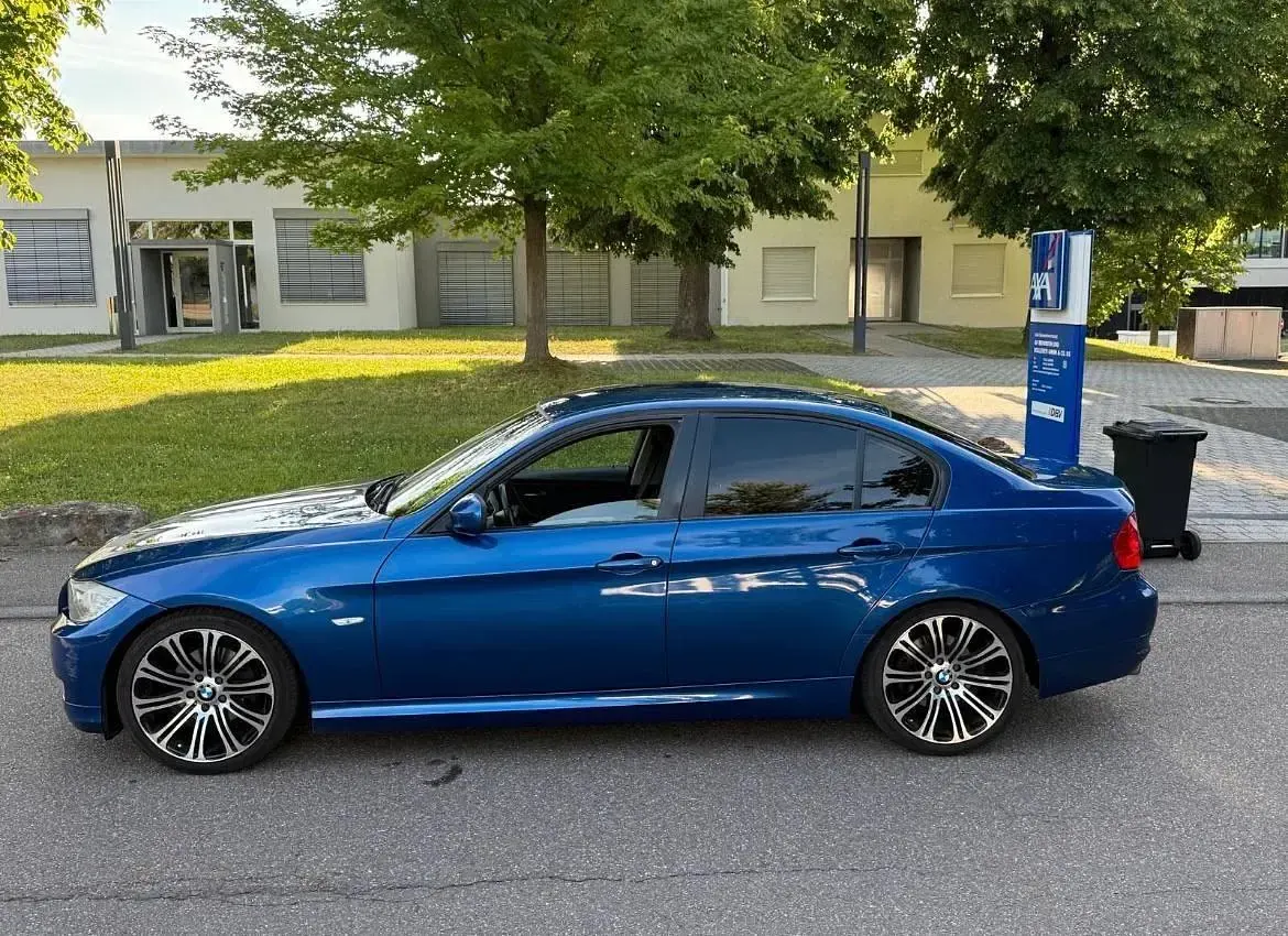 Gebraucht BMW 318 Shadowline 143 PS (105 kW) 2008 Blau Limousine