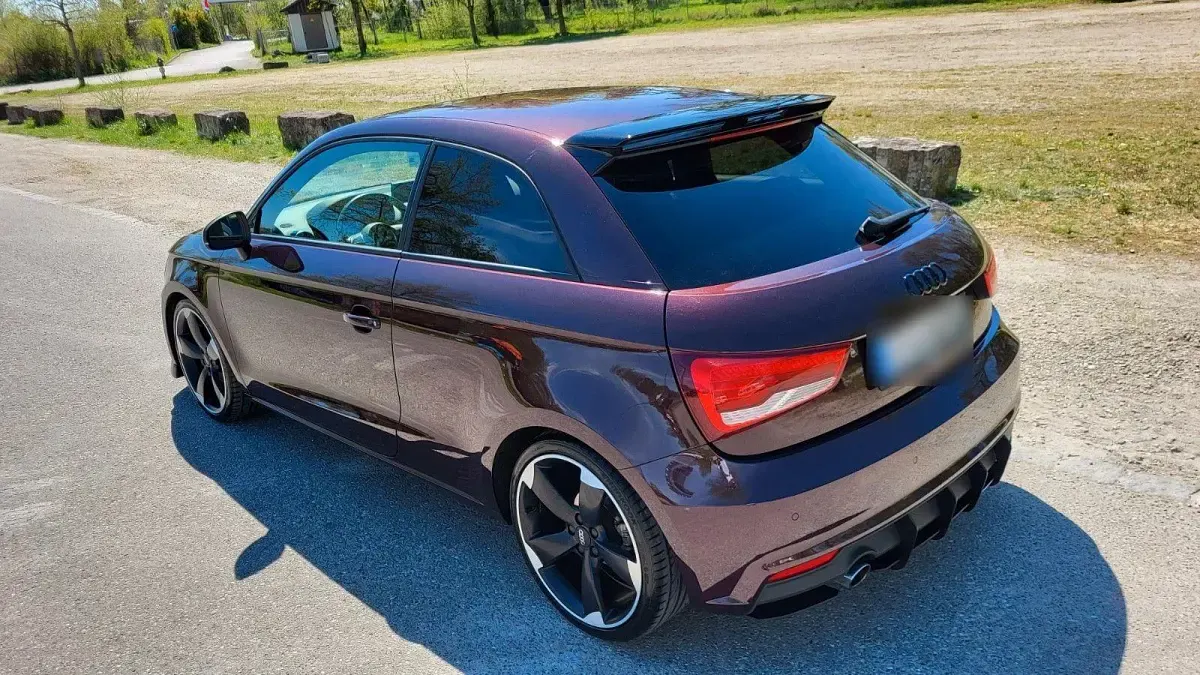 Gebraucht Audi A1 Sport 95 PS (69 kW) 2015 Rot Kleinwagen