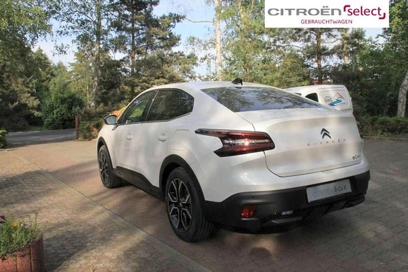 Gebraucht Citroën C4 X Shine 100 kW (136 PS) 2023 Weiß (metallic) SUV