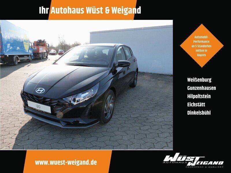 Phantom black Neu 2025 Hyundai i20 Trend Limousine | 22.880 € (Etwas zu teuer) - Bild 1/4