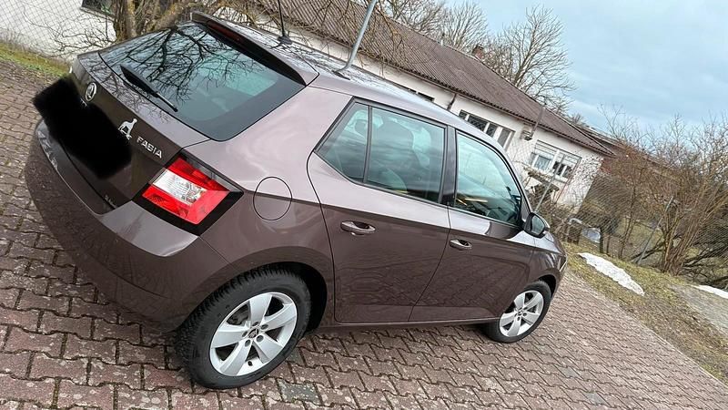 Gebraucht Skoda Fabia Style 90 PS (66 kW) 2017 Braun Limousine