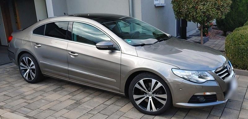 Gebraucht VW Passat 160 PS (117 kW) 2010 Braun Coupé