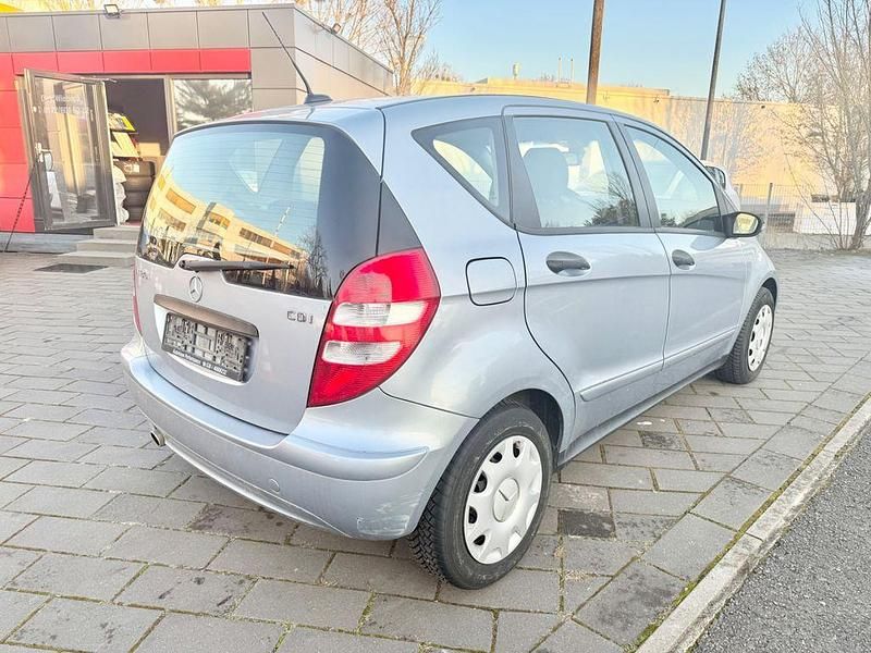 Gebraucht Mercedes A180 109 PS (80 kW) 2006 Blau Van / Kleinbus