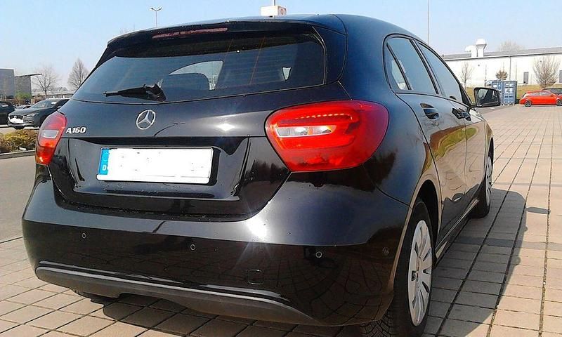 Gebraucht Mercedes A160 Style 102 PS (75 kW) 2018 Schwarz Limousine
