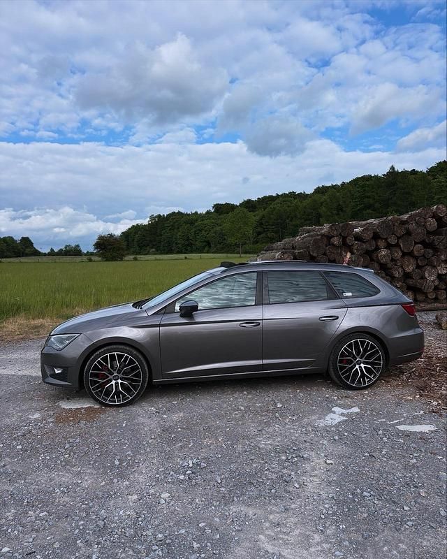 Gebraucht Seat Leon FR 184 PS (135 kW) 2014 Grau Kombi